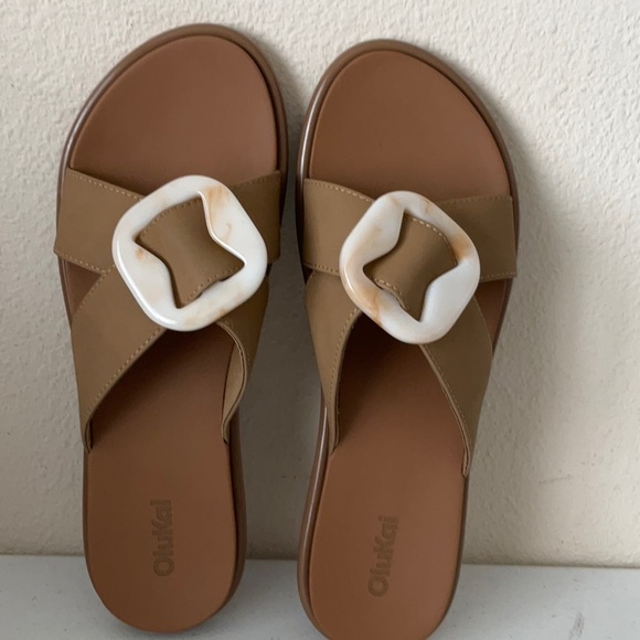 OluKai Shoes - OluKai Tan Sandals with Cream Buckles (NWOT)